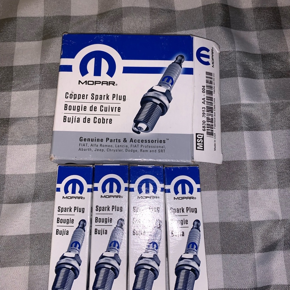 Mopar Coper Spark plug read description